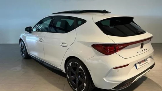 Cupra León de segunda mano en Málaga, diseño y potencia para tu conducción